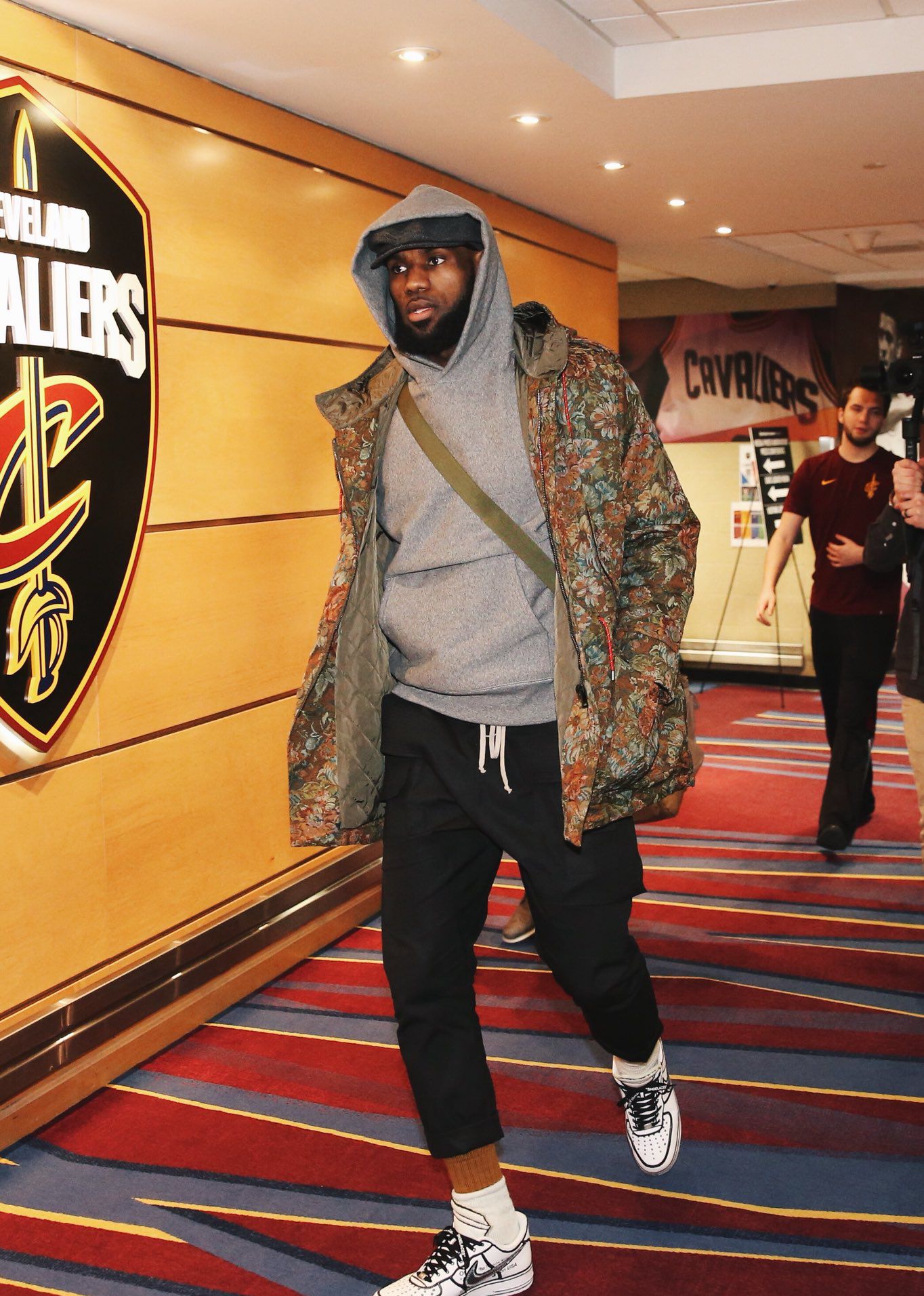 氛围不错，美国季前赛顺利收官后曼联球员集体团建（美国行完美收官，曼联众将集体团建氛围拉满）