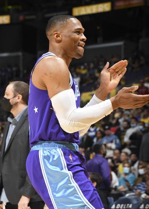 韩足晚报（2025.12.7）济州双杀三星保级成功（韩足晚报（2025.12.7）：济州双胜三星完成保级）