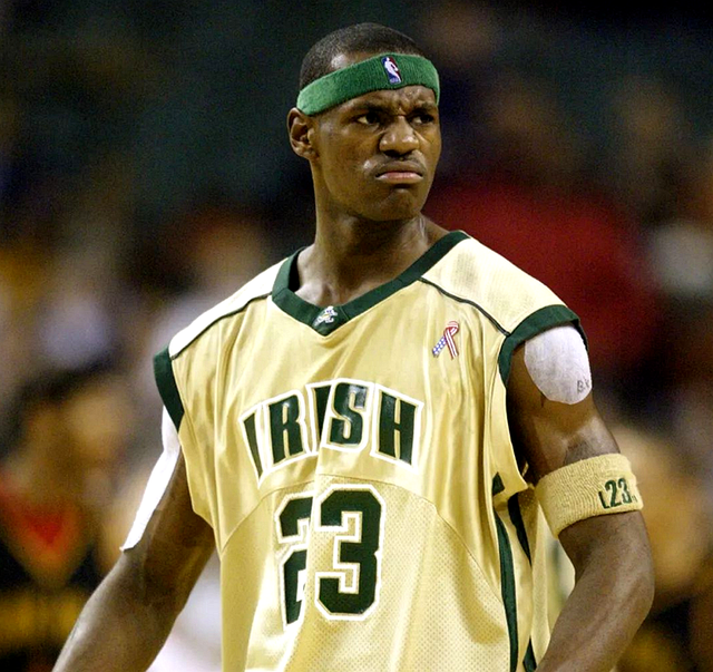 米体：米兰vs科莫的意甲联赛已经几乎不可能在珀斯举行（米体：米兰对科莫的意甲比赛在珀斯举行基本无望）